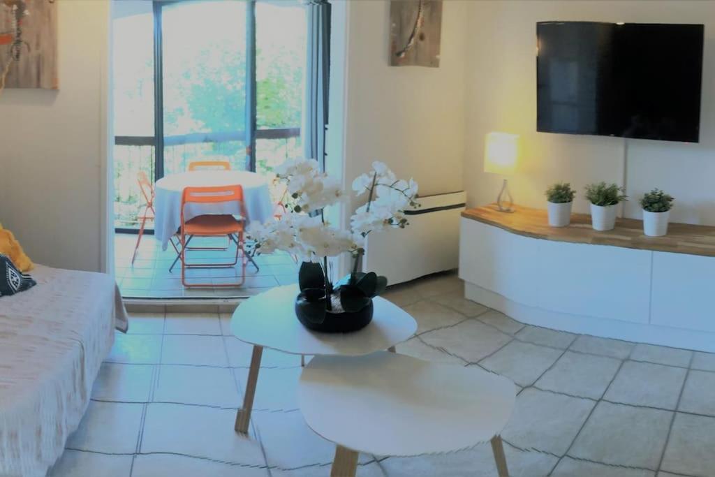 Studio Cabine Climatise 800 M De La Plage Et Des Commerces Борм-ле-Мімоза Екстер'єр фото